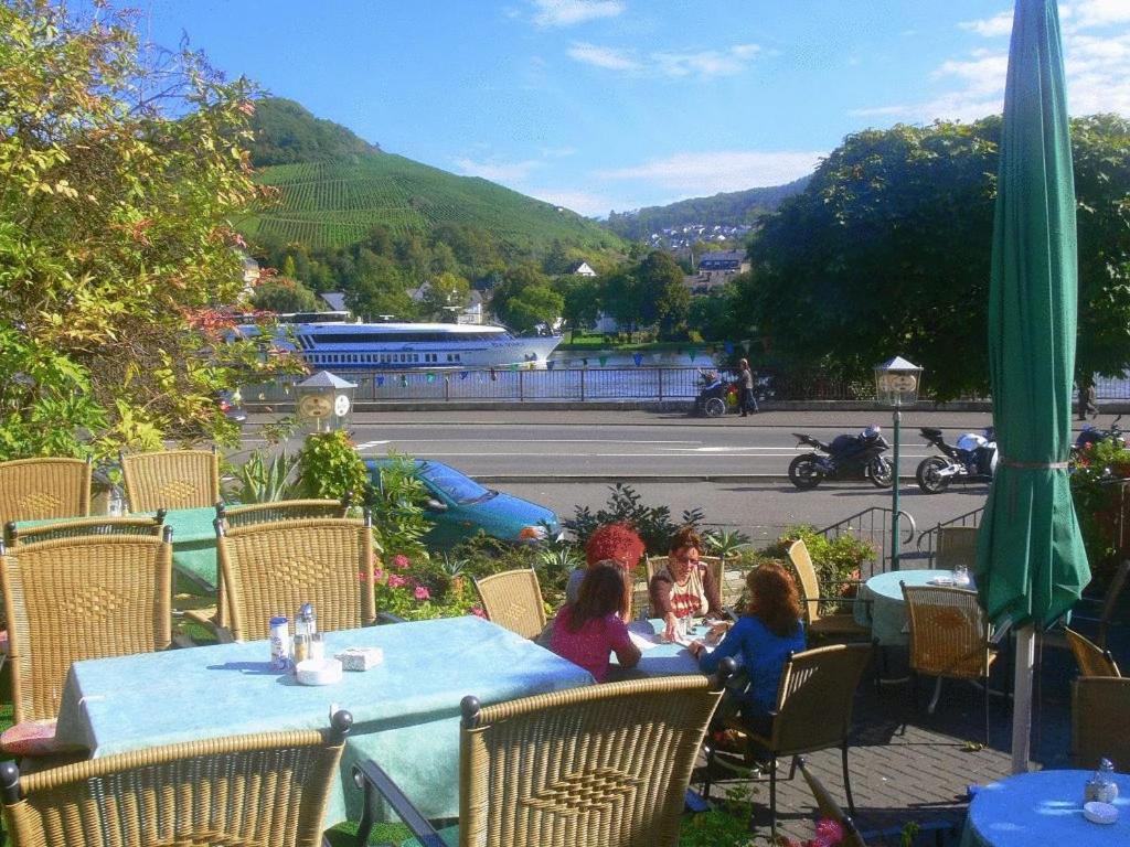 Panorama-Cafe Moselgarten الف المظهر الخارجي الصورة
